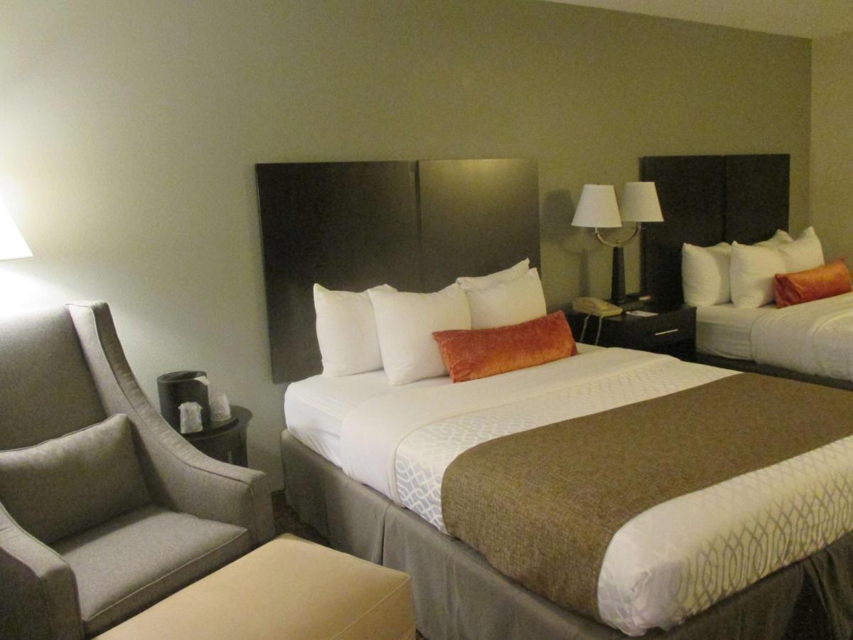 Carter Lake Best Western Plus Omaha Airport Inn מראה חיצוני תמונה